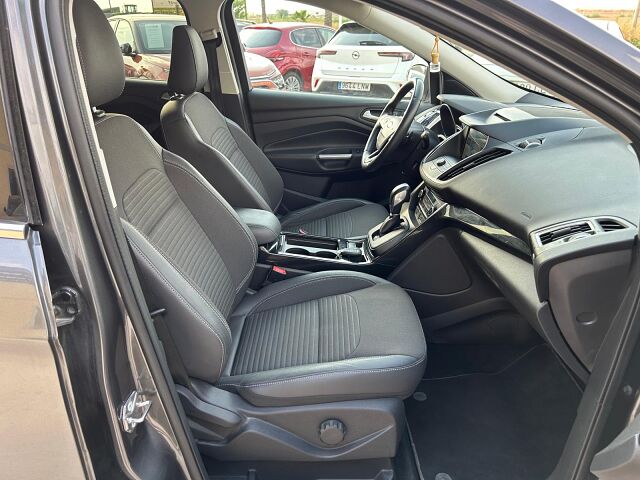 FORD KUGA TITANIUM 4X4 2.0 TDCI AUTO SPANISH LHD IN SPAIN 81000 MILES SUPER 2017